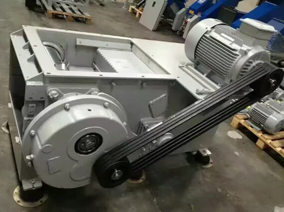 输送设备上的悬挂式齿轮减速机