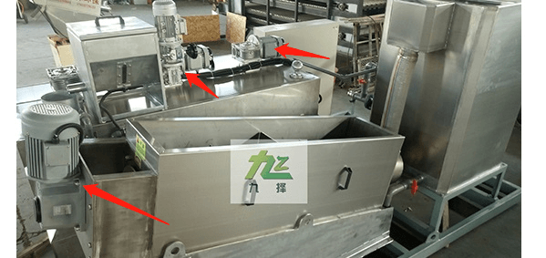 迈传直角减速机在叠螺机上的应用  (1).png