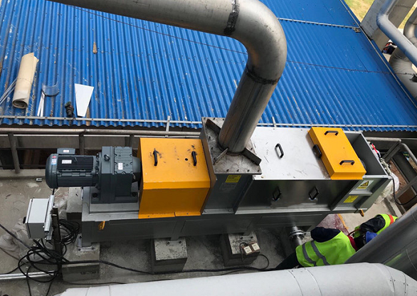 R系列平行轴斜齿轮减速机造纸制浆应用现场.png R系列平行轴斜齿轮减速机造纸制浆应用现场.png