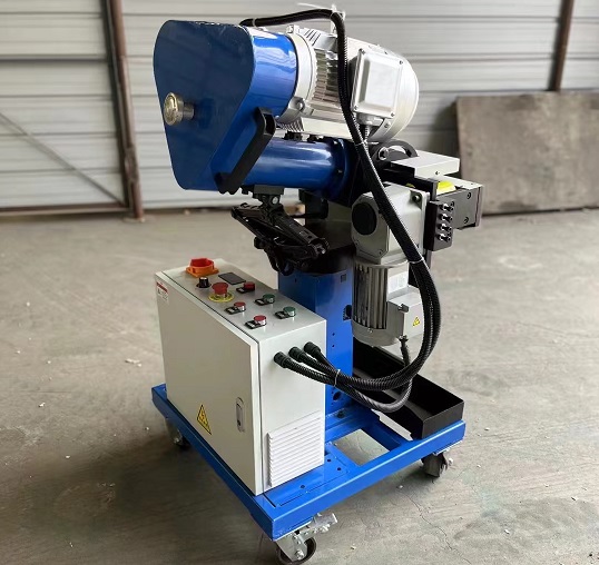 士元直角中空减速机应用在坡口机上 (2).jpg